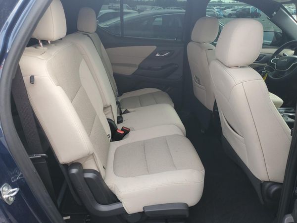 2022 CHEVROLET TRAVERSE LS FL