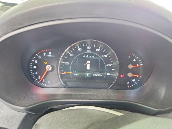 2017 KIA SORENTO EX