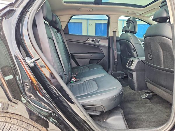 2024 KIA SPORTAGE SX-PRESTIGE or SX-P