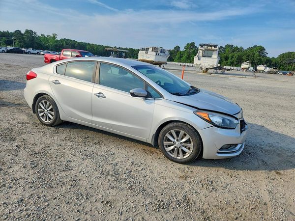 2015 KIA FORTE