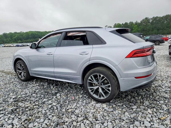 2021 AUDI Q8