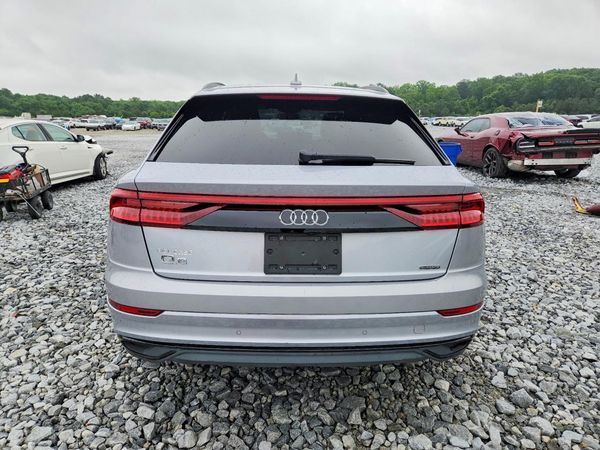 2021 AUDI Q8