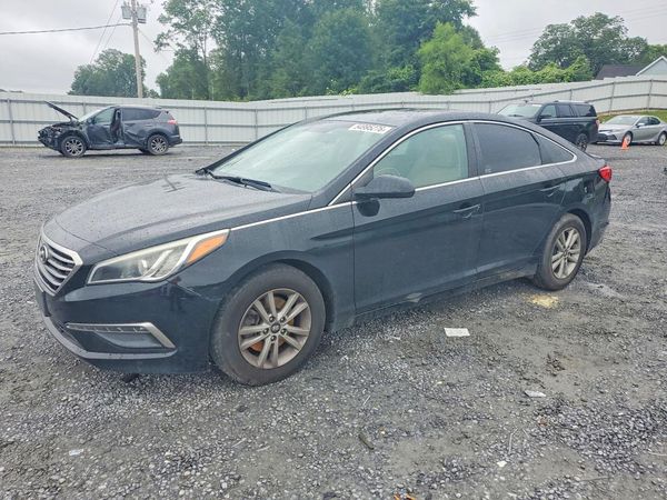 2015 HYUNDAI SONATA SE, ECO — Front 3/4