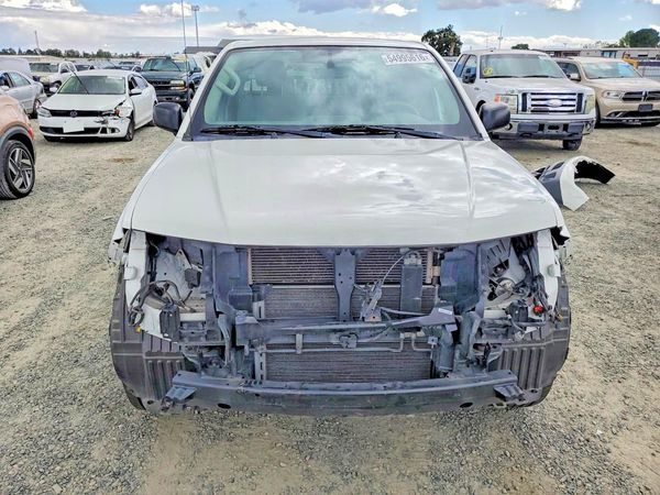 2021 NISSAN FRONTIER