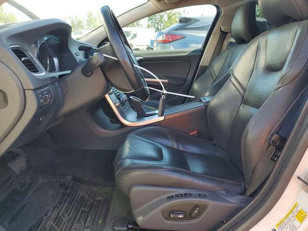 2017 VOLVO V60 CROSS COUNTRY Premier