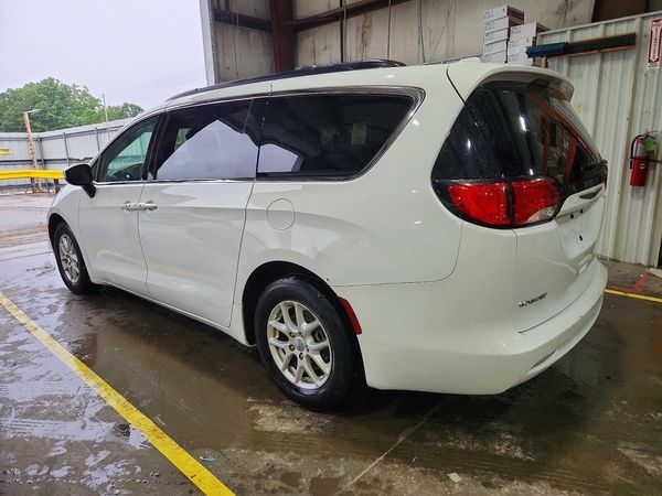 2020 CHRYSLER VOYAGER LXI