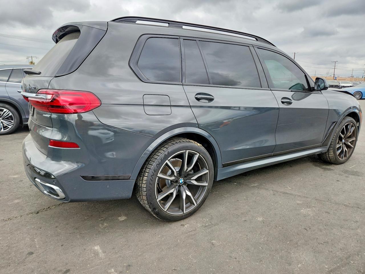 2021 BMW X7 xDrive40i