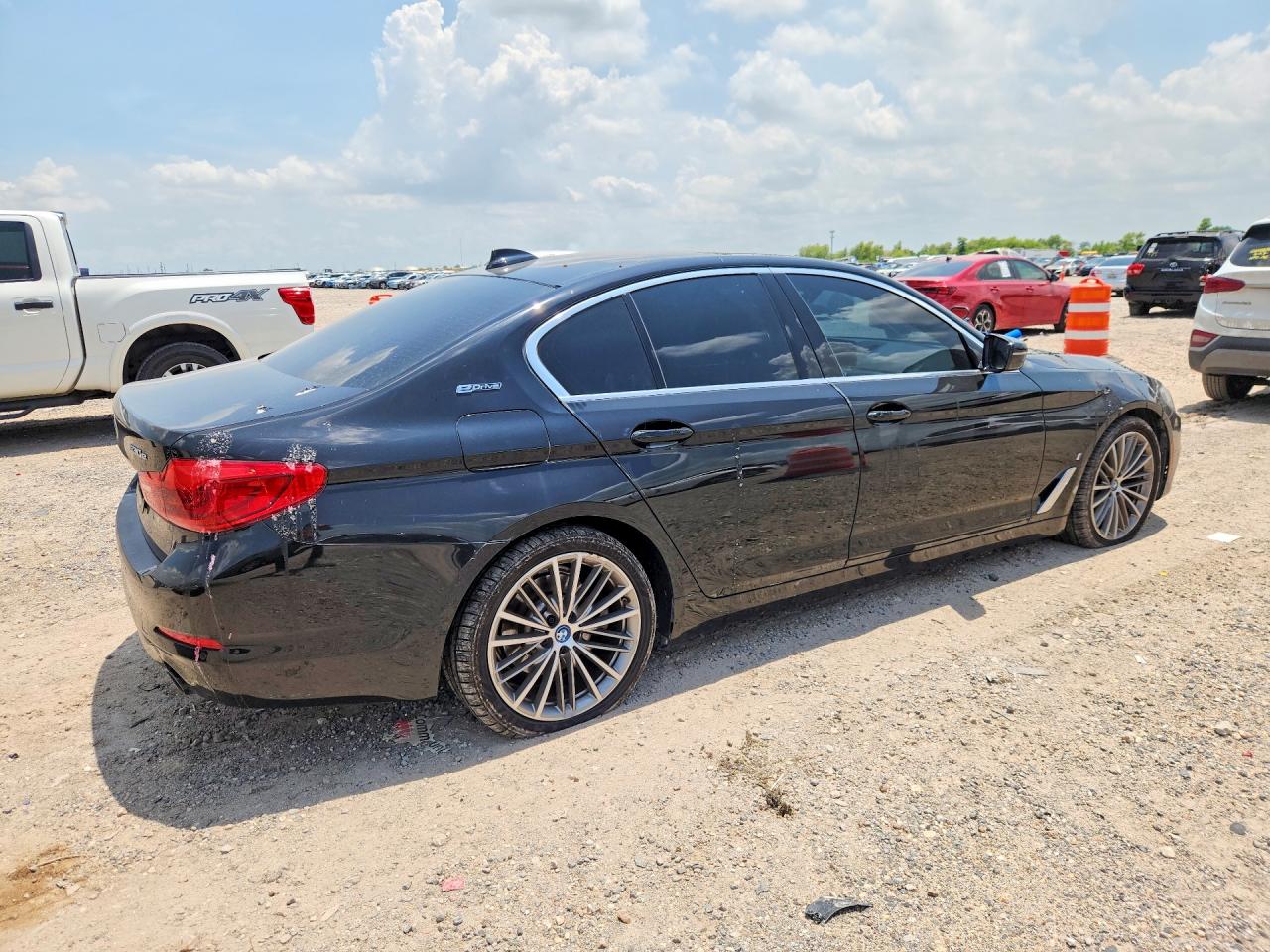 2019 BMW 530E