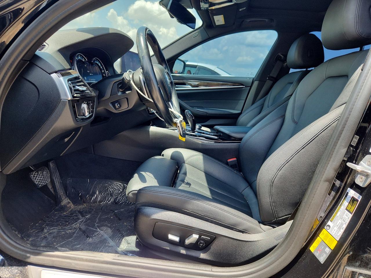 2019 BMW 530E