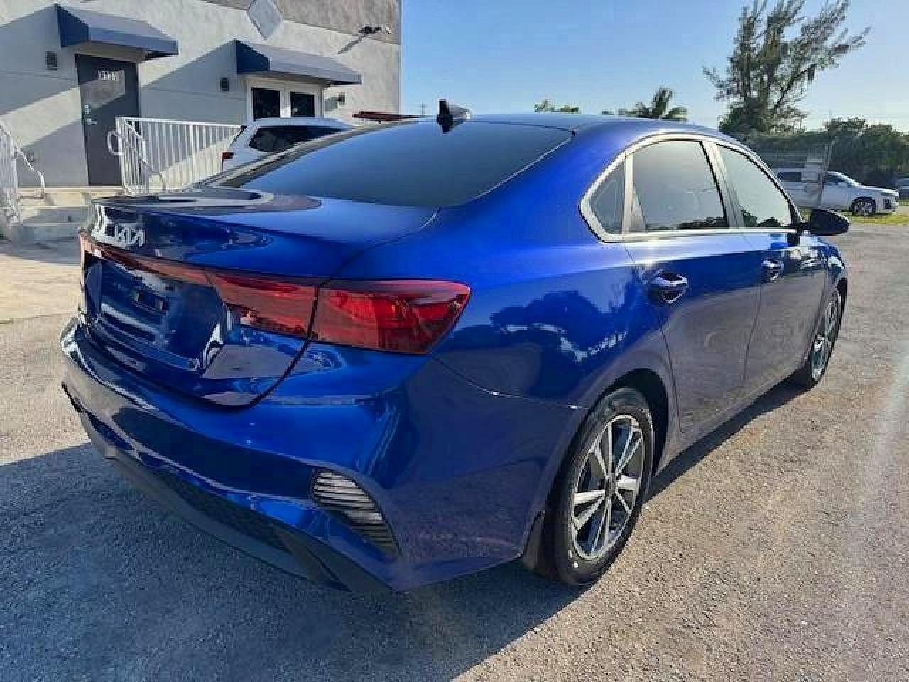 2022 KIA FORTE FE, LXS