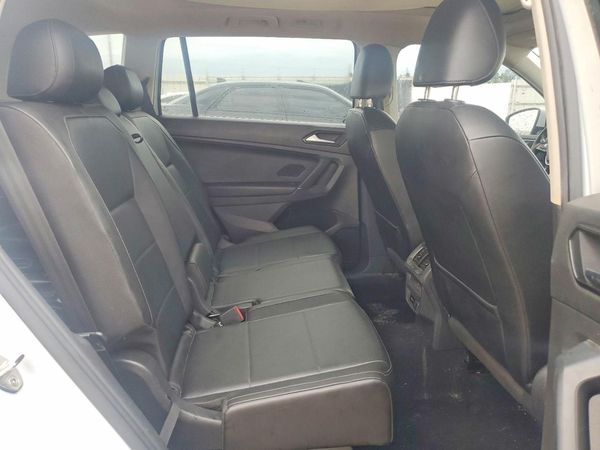 2018 VOLKSWAGEN TIGUAN SE, 4Motion SEL