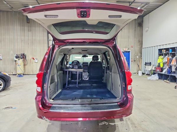 2020 DODGE GRAND CARAVAN SE