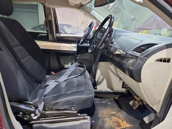 2020 DODGE GRAND CARAVAN SE