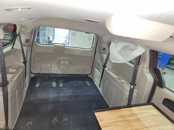 2020 DODGE GRAND CARAVAN SE
