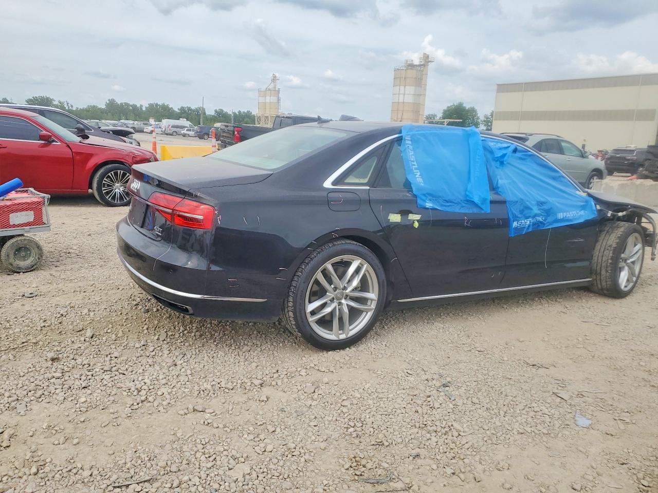 2015 AUDI A8