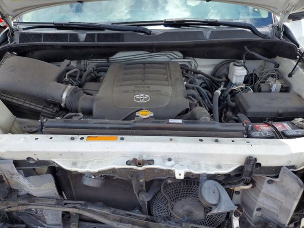 2016 TOYOTA SEQUOIA Platinum Grade