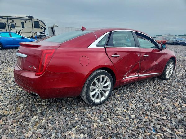 2013 CADILLAC XTS Luxury