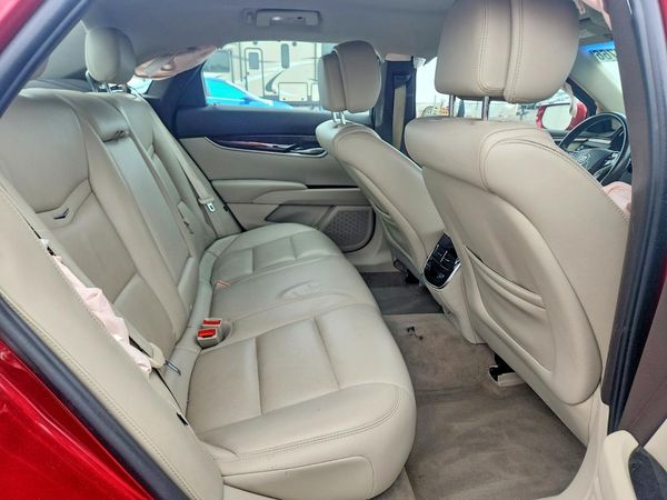 2013 CADILLAC XTS Luxury
