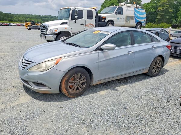 2012 HYUNDAI SONATA Middle-low level