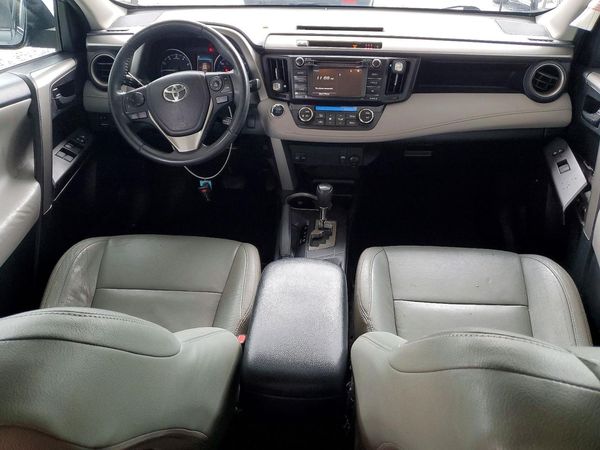 2017 TOYOTA RAV4 XLE