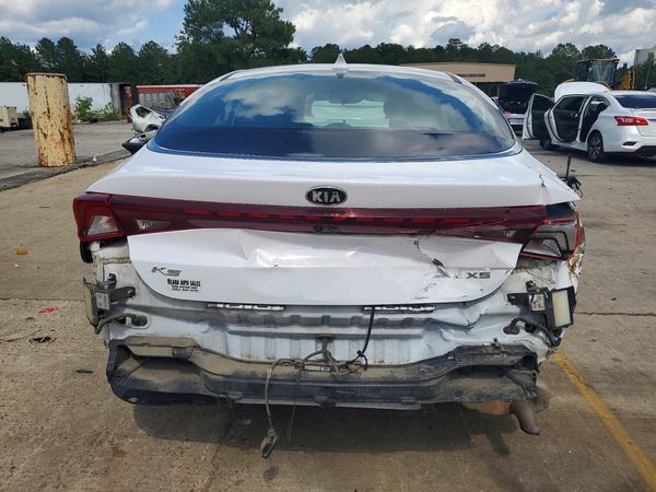 2021 KIA K5