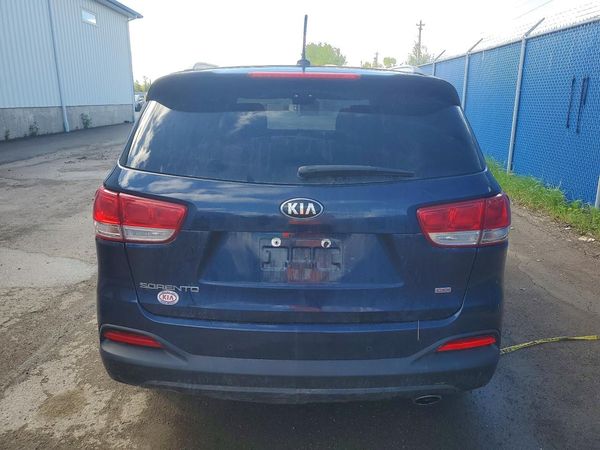2017 KIA SORENTO L, LX