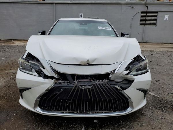 2019 LEXUS ES 350