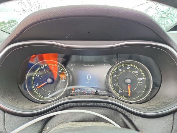 2023 JEEP CHEROKEE ALTITUDE LUX 4X4