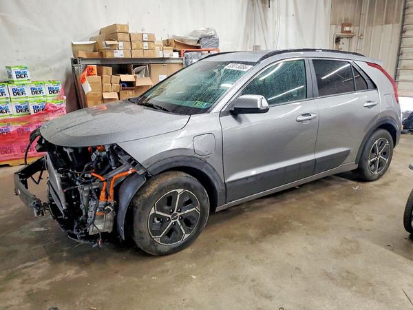 2025 KIA NIRO