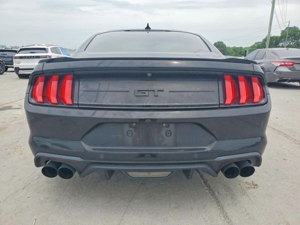 2022 FORD MUSTANG