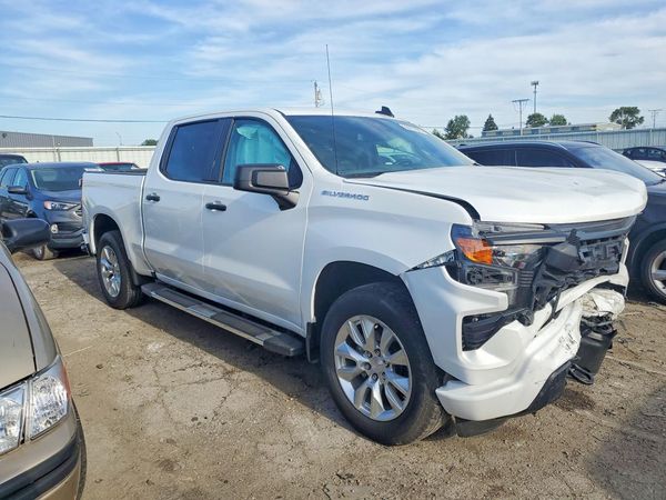 2024 CHEVROLET SILVERADO Custom — Passenger 3/4
