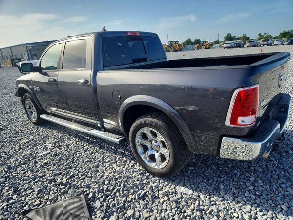 2016 RAM 1500 LARAMIE CREW CAB 4X4