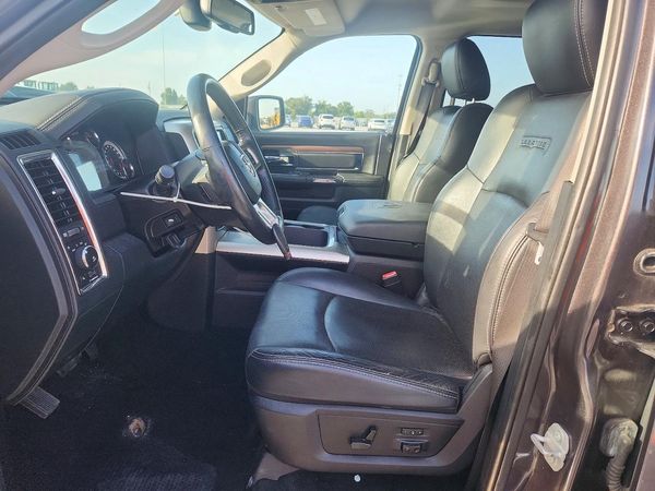 2016 RAM 1500 LARAMIE CREW CAB 4X4