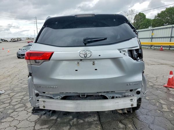 2017 TOYOTA HIGHLANDER LE/LE Plus