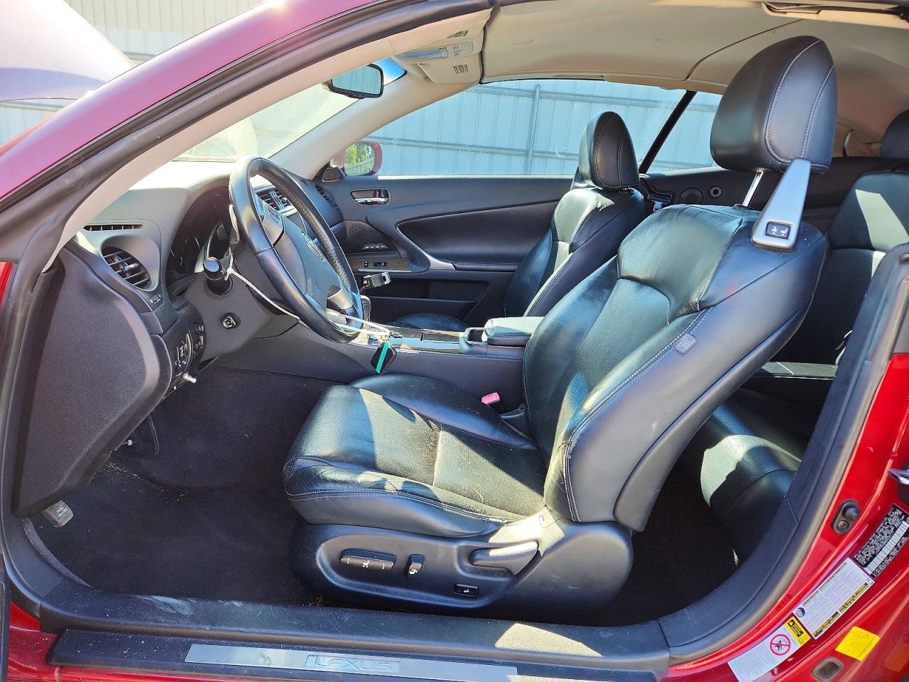 2011 LEXUS IS 250C