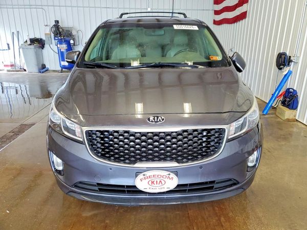 2017 KIA SEDONA