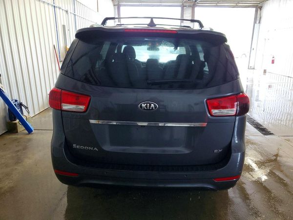 2017 KIA SEDONA