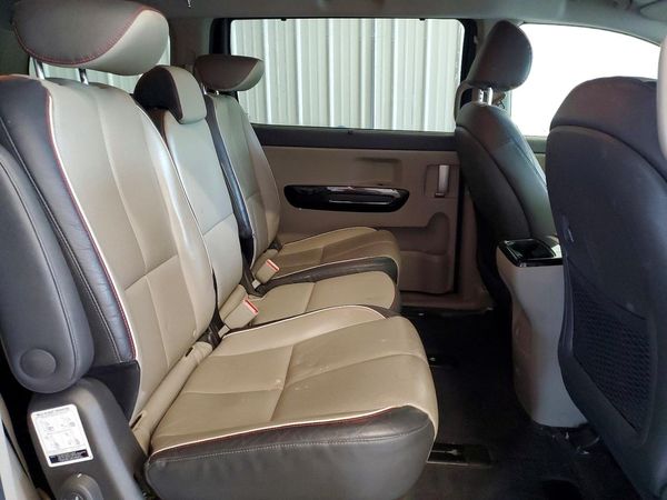 2017 KIA SEDONA