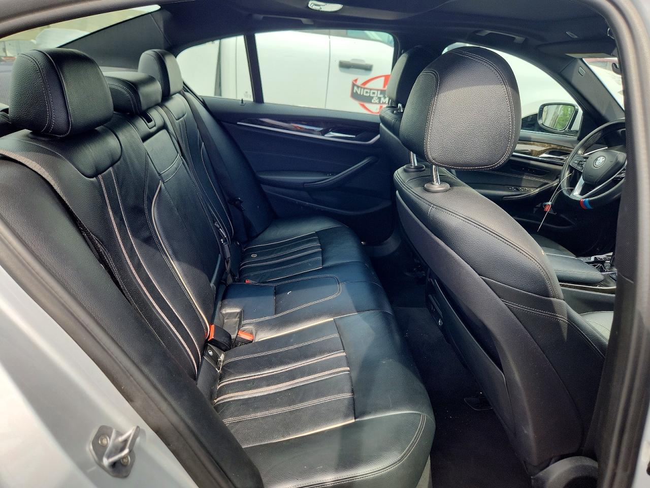 2019 BMW 530