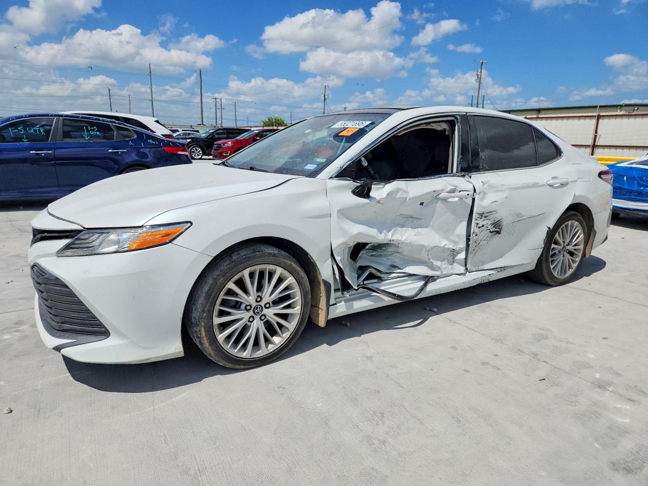 2019 TOYOTA CAMRY