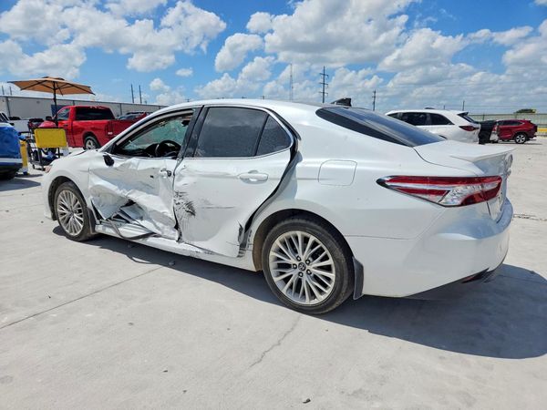 2019 TOYOTA CAMRY