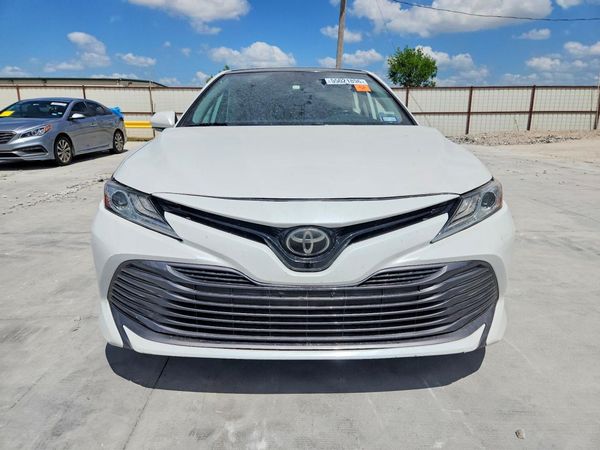 2019 TOYOTA CAMRY
