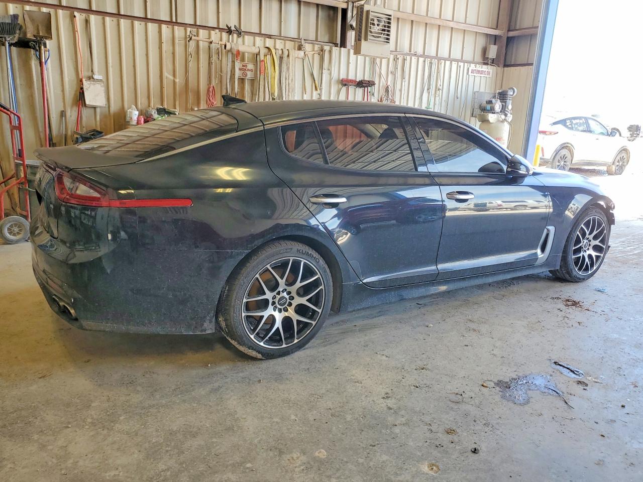2018 KIA STINGER