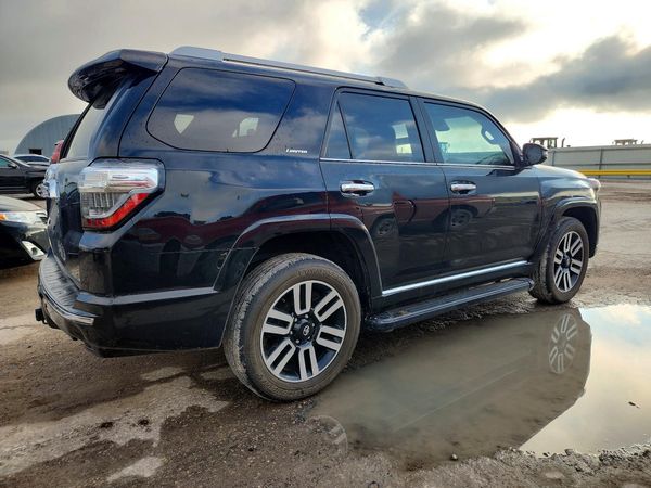 2022 TOYOTA 4RUNNER Limited