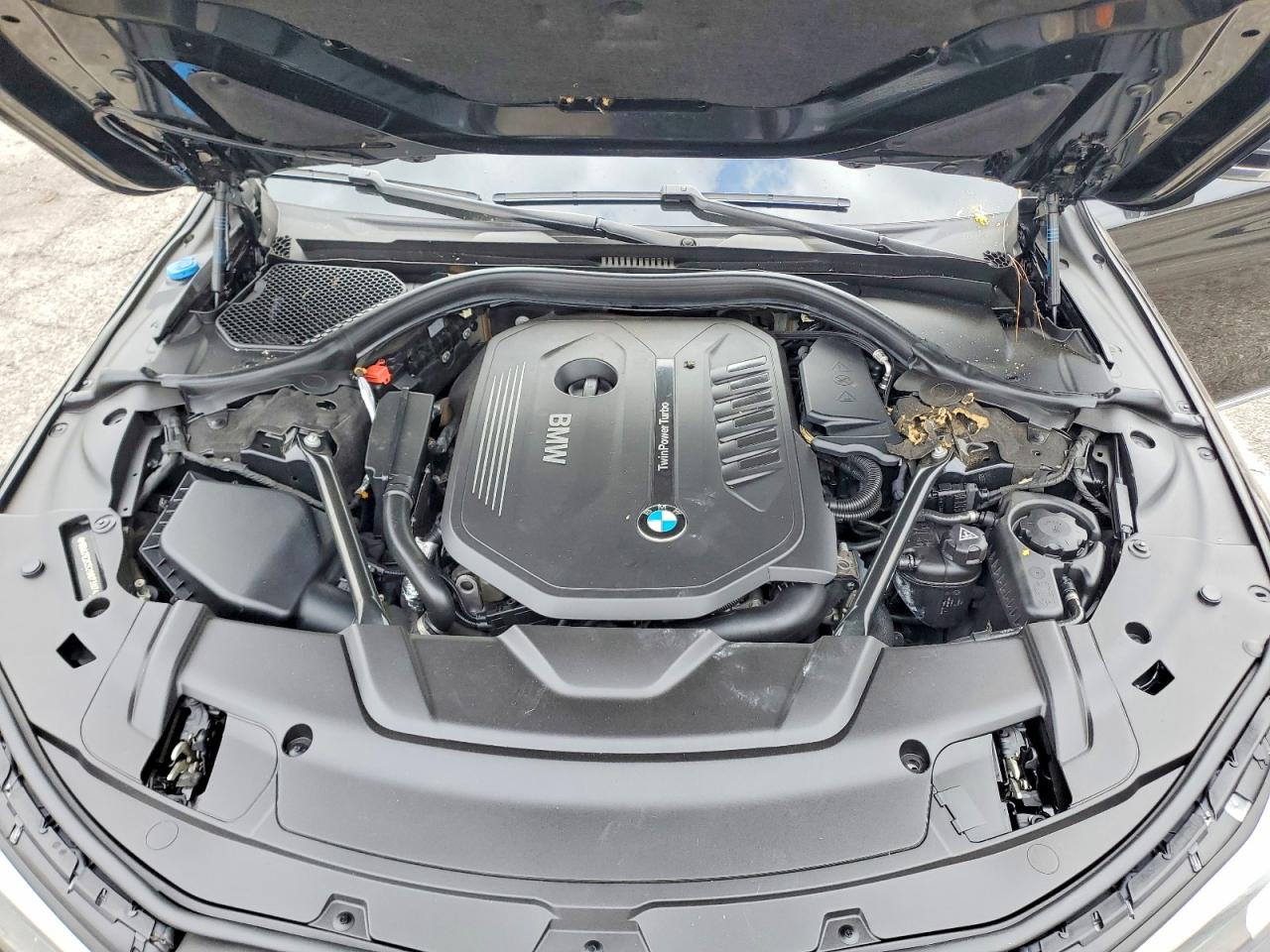 2016 BMW 740