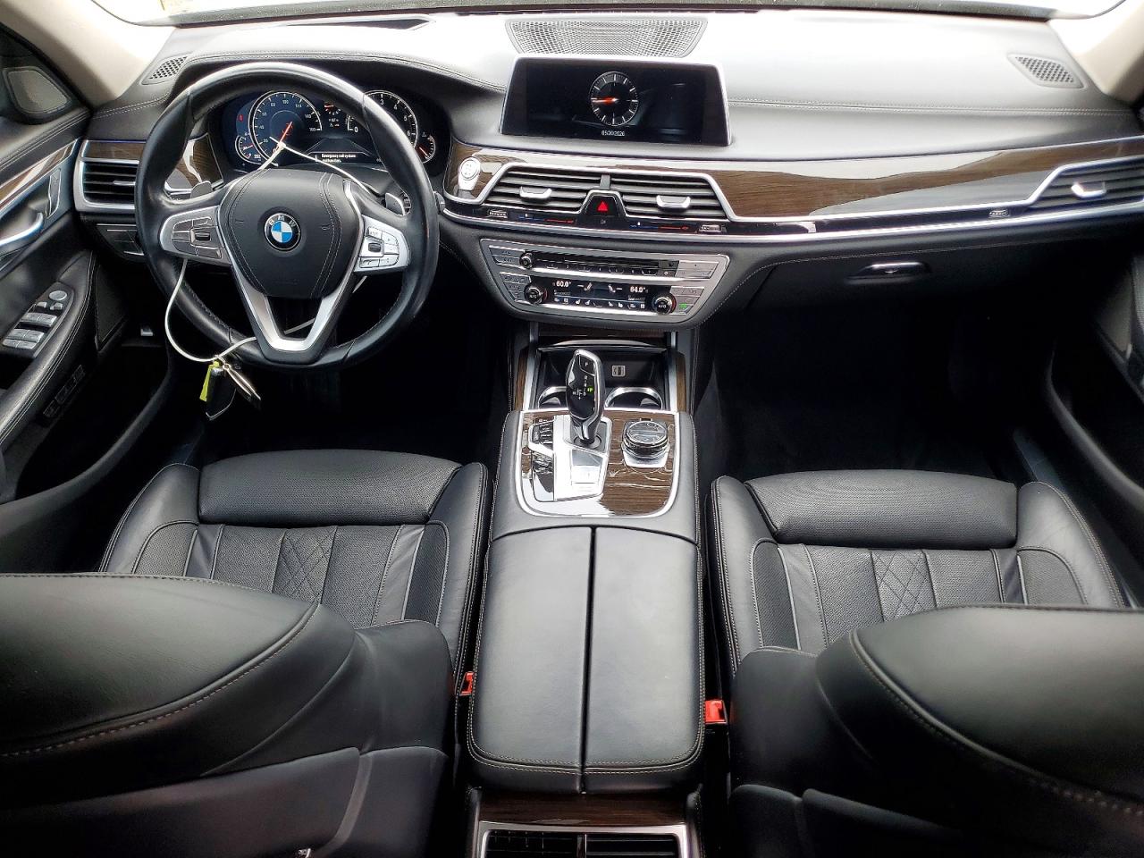 2016 BMW 740