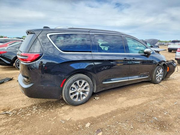 2025 CHRYSLER PACIFICA Pinnacle — PSRA