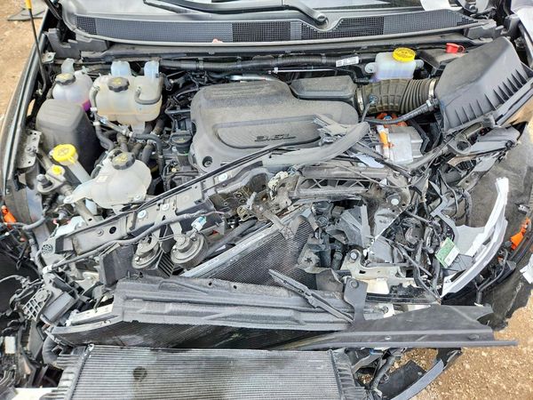 2025 CHRYSLER PACIFICA Pinnacle — Engine bay