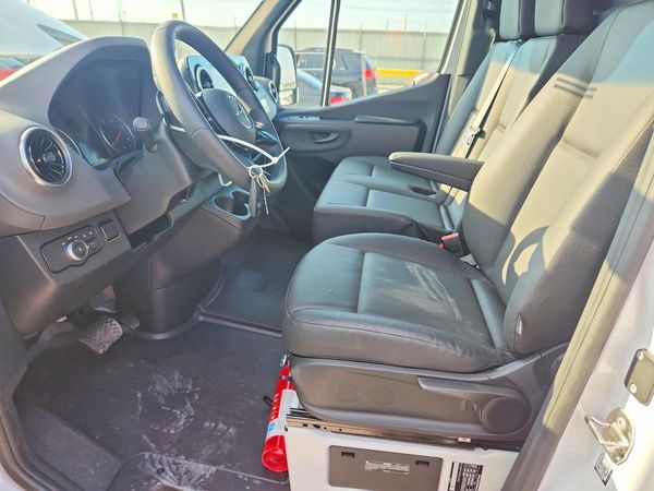 2025 MERCEDES-BENZ SPRINTER