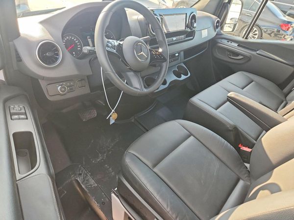 2025 MERCEDES-BENZ SPRINTER